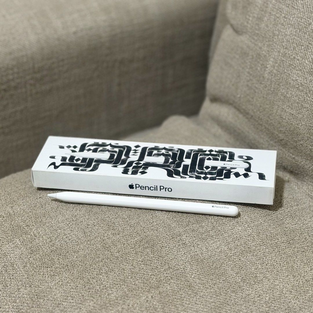 Apple Pencil Pro ₱7,500 (Category: Mouse & Mousepads) located in Taguig. Submitted by cee.declutters (Listing ID 1449737110, Image 1). Description: Apple Pencil Pro ₱7,500 (S) Serial No. MTYQ0XH3C5 Inclusions: Complete with box, Apple Pencil Pro, documentation Normal signs of usage. Pick-up: My location in Taguig Shipping: Anywhere (c/o of buyer).
