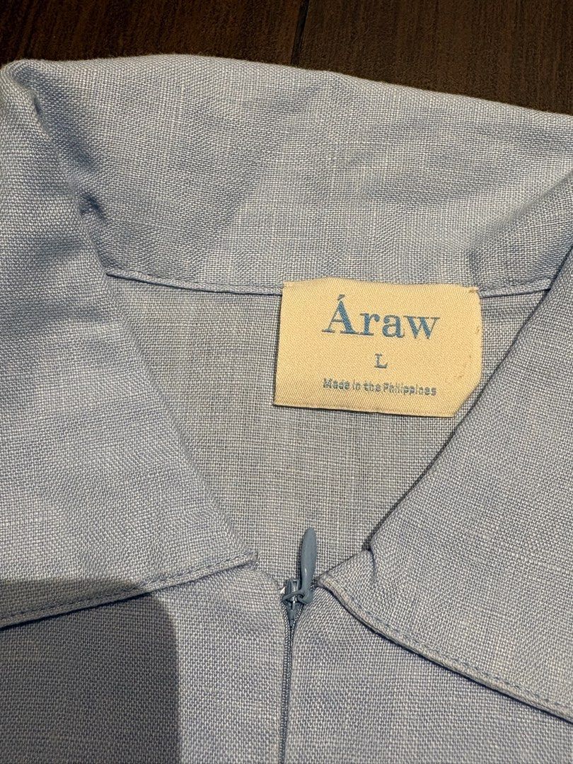 Araw The Line Volley top (Category: Shirts) located in Pasig City. Submitted by espressotonic14 (Listing ID 1449409295, Image 3). Description: Size Large RFS: not being used.