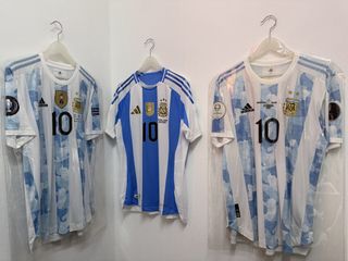 (Category: ) located in . Submitted by lioneljerseys (Listing ID 1449581446, Image 1). Description: .