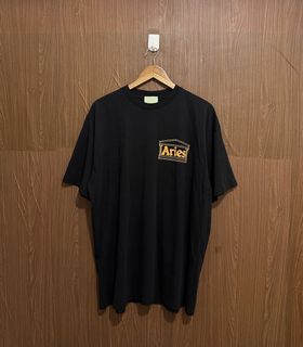 (Category: ) located in . Submitted by streetwear.collections (Listing ID 1449726328, Image 1). Description: .