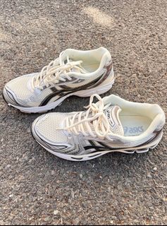 （分類：）位於 。 由 asicsstudio8 提交（商品編號 1449746755，圖片 1）。簡介： 。