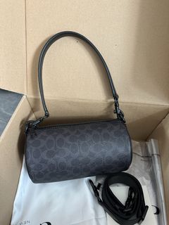 (Category: ) located in . Submitted by baglocker (Listing ID 1449605000, Image 1). Description: .