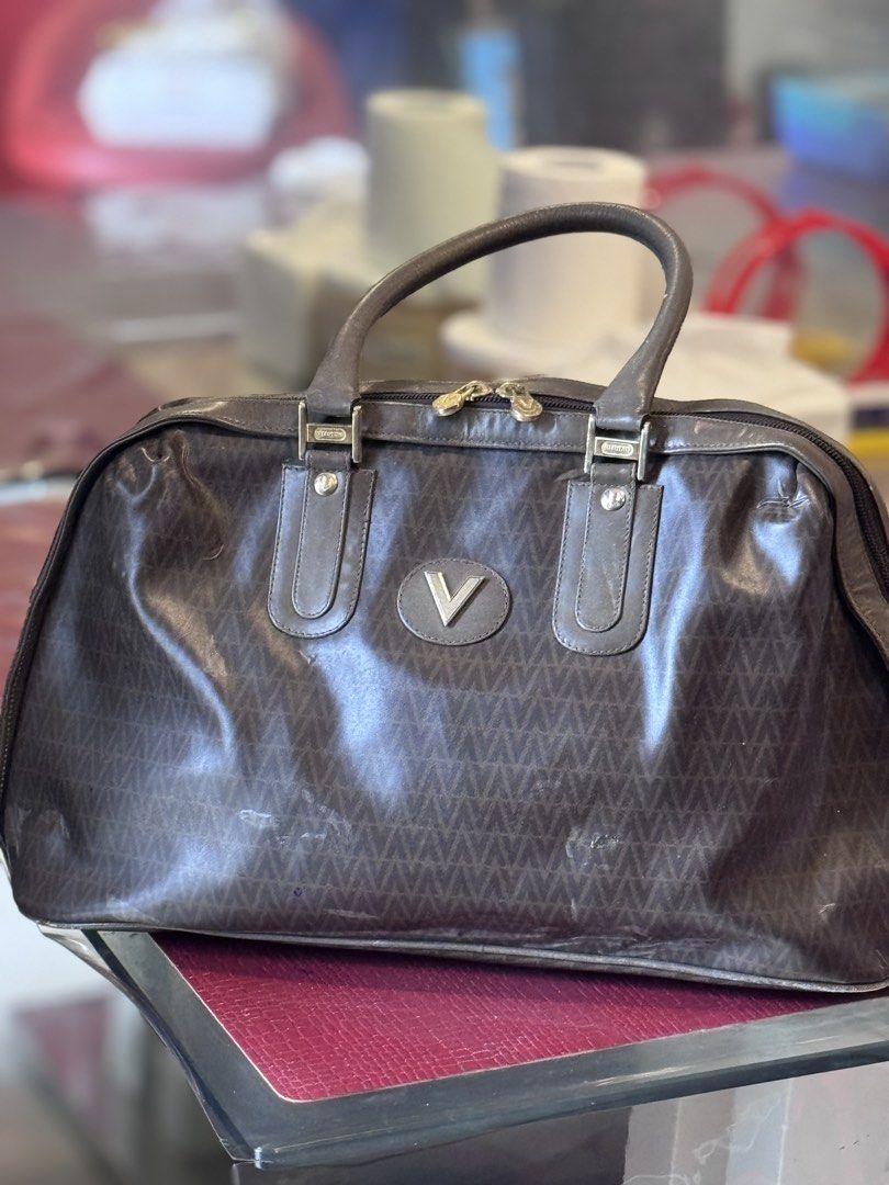 Authentic Mario Valentino (Category: Luxury Bags & Wallets) located in Manila. Submitted by thriftyhaven2023 (Listing ID 1449576721, Image 3). Description: See pictures for details. Has flaws. Hence selling low..