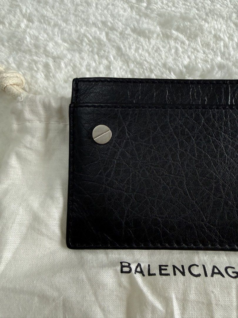 Balenciaga Black Leather Card Holder (Category: Luxury Bags & Wallets) located in Cavite. Submitted by gabrielmontalban (Listing ID 1449633439, Image 3). Description: - Authentic Balenciaga card holder - Color: Black - Material: Leather - Features multiple card slots - Comes with original dust bag - Includes authenticity card - Minimalist and perfect for everyday use.