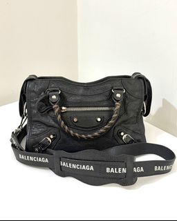 (Kategori: ) berada di . Dikirim oleh pollyspalace (ID iklan 1449576418, Gambar 1). Deskripsi: .
