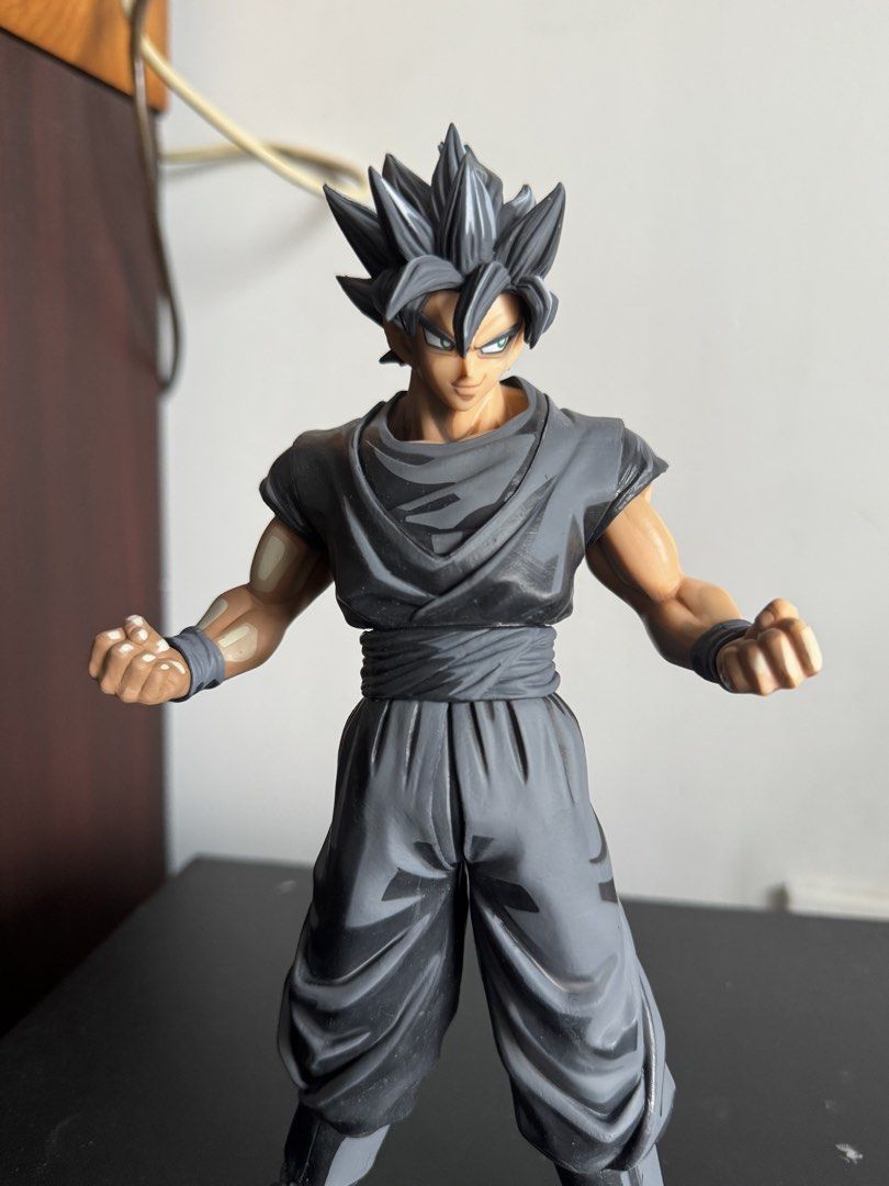 Dragon Ball Z The Son Goku Chocoolate Figure (Category: Toys & Games) located in Petaling Jaya. Submitted by jd888t (Listing ID 1449617325, Image 2). Description: - Banpresto Dragon Ball Z Son Goku Figure - Chocoolate let’s just keep everything simple and neat - Includes Original Box - Box shows some signs of wear - Ideal addition for any Dragon Ball fan's collection.