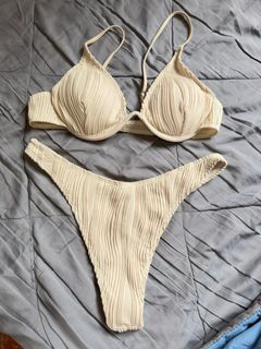 (Category: ) located in . Submitted by closetdropph (Listing ID 1449630120, Image 1). Description: .