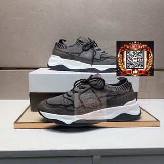 (Category: ) located in . Submitted by shoes.locker (Listing ID 1449674762, Image 1). Description: .
