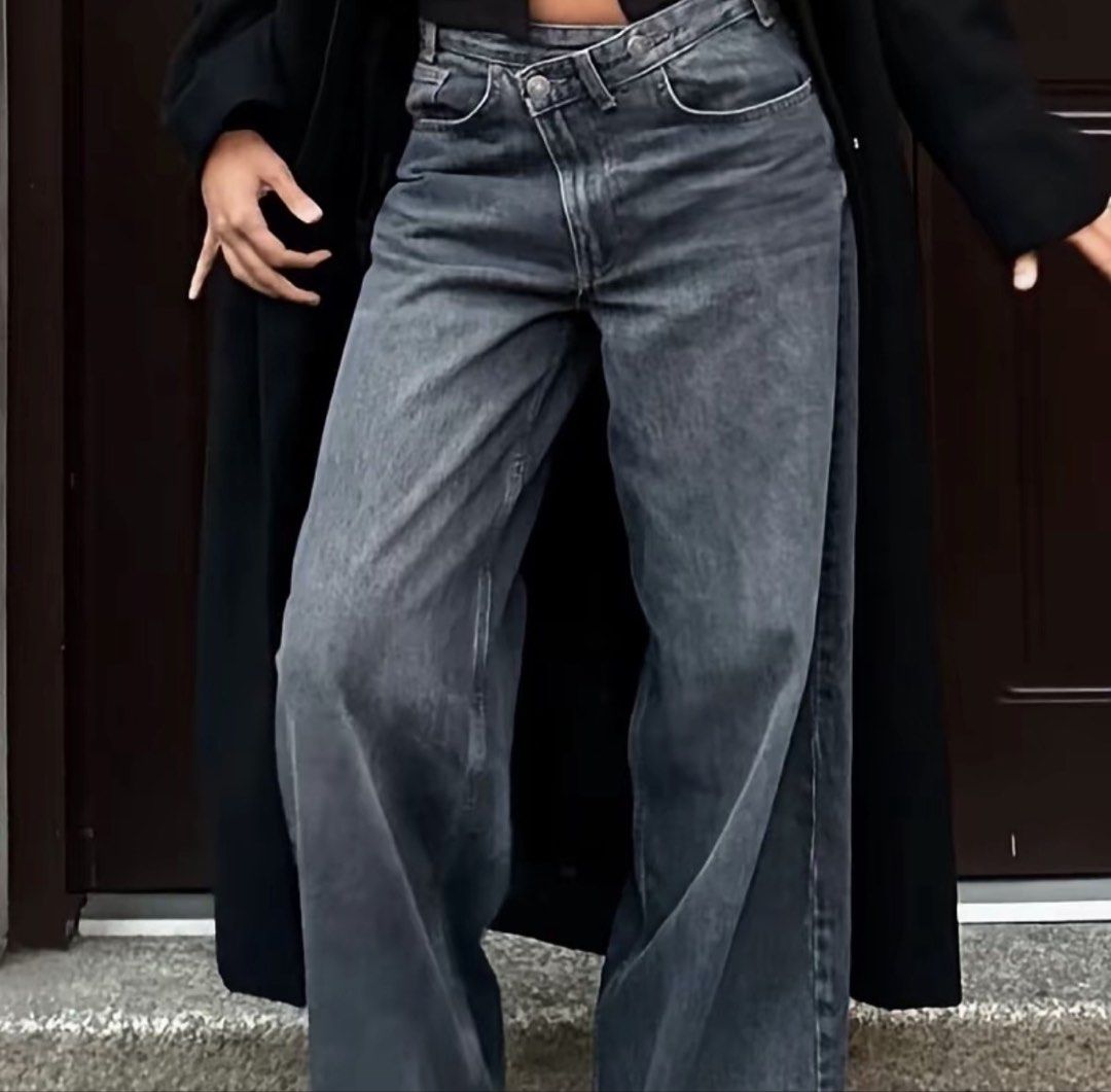 bershka asymmetrical jeans (Category: Jeans) located in Cabuyao City. Submitted by biyayae (Listing ID 1449605386, Image 1). Description: size 24 altered length .