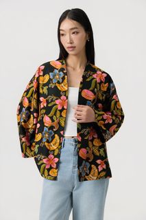 (Category: ) located in . Submitted by closet_of_a_shopaholic (Listing ID 1449746165, Image 1). Description: .