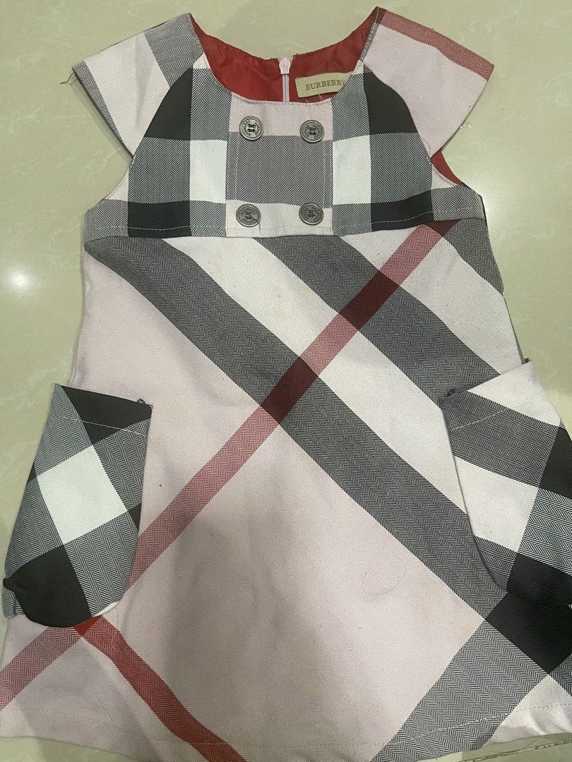 Branded like Mossimo, Disney, Gingersnap, H&M (Category: Babies & Kids Fashion) located in Pasig City. Submitted by alcjossa (Listing ID 1449627132, Image 1). Description: Per piece or take all Takke all for 1500 15 items.. will send you more photos Kids ranging from 2yo upto 4 to 7 Marikina loc Pm me Lalamove ready Magaganda po ito.