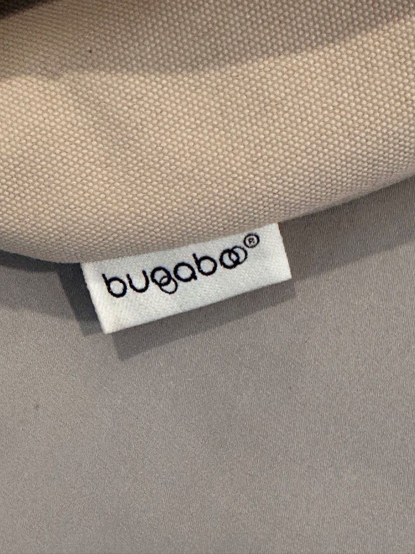 Bugaboo Stroller Organizer (Category: Other Babies Going Out Needs) located in Bacacay. Submitted by kirakiiraa (Listing ID 1449682078, Image 3). Description: - This item is a Bugaboo Stroller Organizer in the color Desert Taupe. - It features multiple pockets for essentials and an insulated bottle holder. - The organizer is designed with water-repellent fabric and includes velcro straps for universal stroller compatibility. - It can also be conv