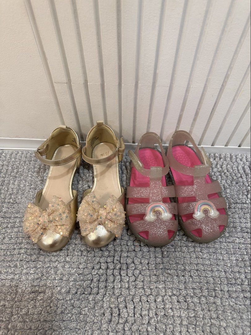 Bundle sandals for kids (Category: Babies & Kids Fashion) located in Manila. Submitted by mummyrandom (Listing ID 1449555327, Image 1). Description: H&M gold heels SM store jelly shoes Size: 27 (US 10).