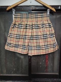 (Category: ) located in . Submitted by jhe_bicio_online-thriftshop (Listing ID 1449660902, Image 1). Description: .