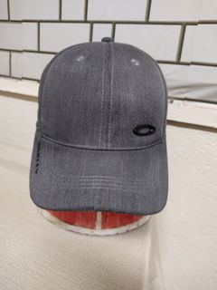 (Category: ) located in . Submitted by ek_thriftstore90 (Listing ID 1449705741, Image 1). Description: .