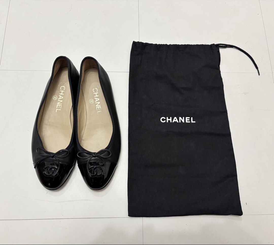 Chanel Ballet Flats Shoes (Category: Sneakers & Footwear) located in Makati City. Submitted by bzspr (Listing ID 1449743932, Image 2). Description: Chanel Ballet Flats Shoes 100% authentic With dust bag Pair only; no box.