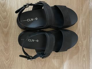 (Category: ) located in . Submitted by closetbykb (Listing ID 1449552856, Image 1). Description: .