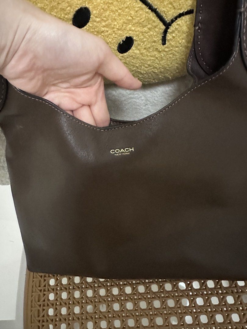 Coach （分類：單肩包）位於 Hong Kong。 由 sochingg 提交（商品編號 1449615210，圖片 3）。簡介： 。