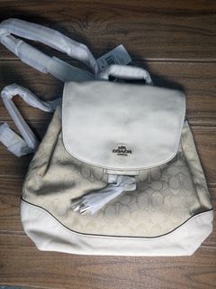 (Category: ) located in . Submitted by fashionifywardrobe8899 (Listing ID 1449710887, Image 1). Description: .