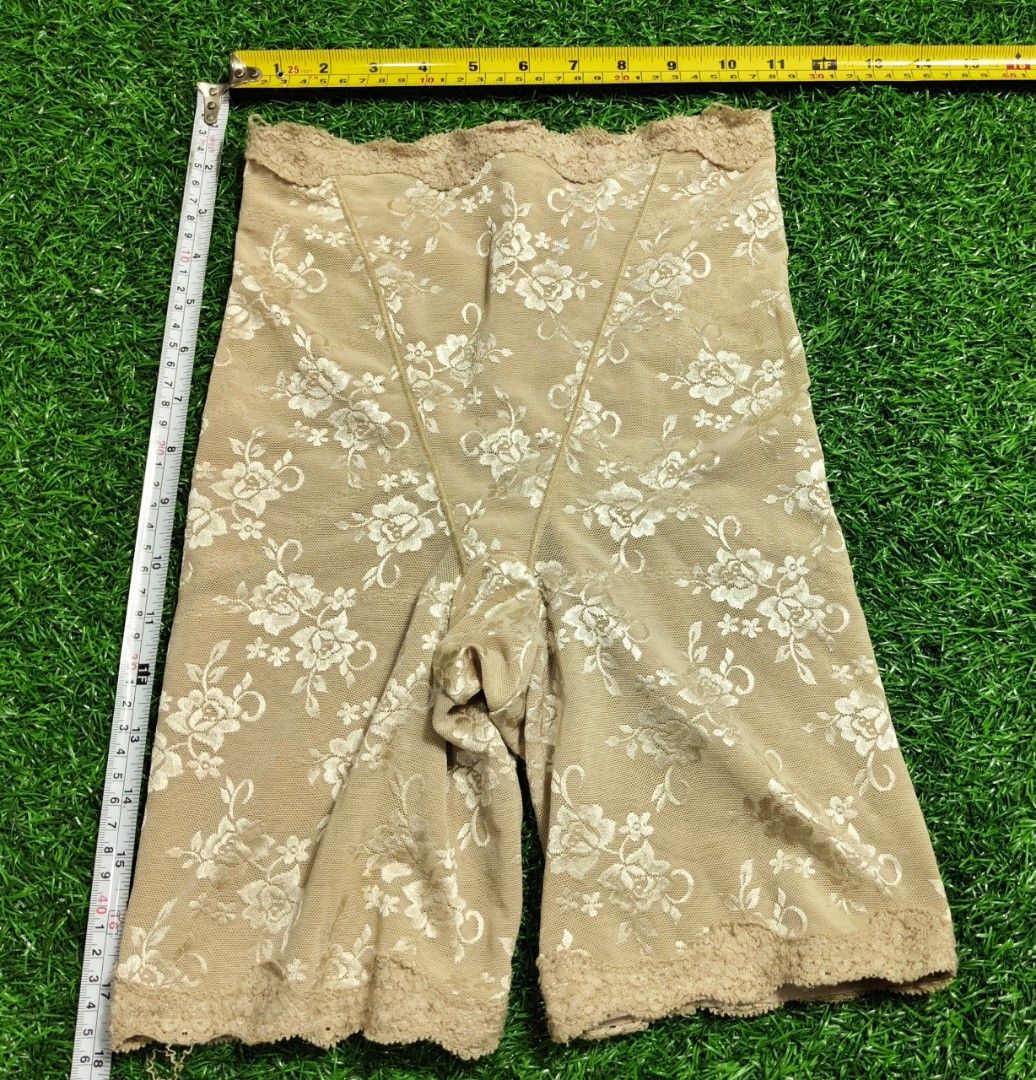 Code : 108 (Category: New Undergarments & Loungewear) located in Sungai Buloh. Submitted by Zirahh.BndleNightware (Listing ID 1449710213, Image 1). Description: 9/10.