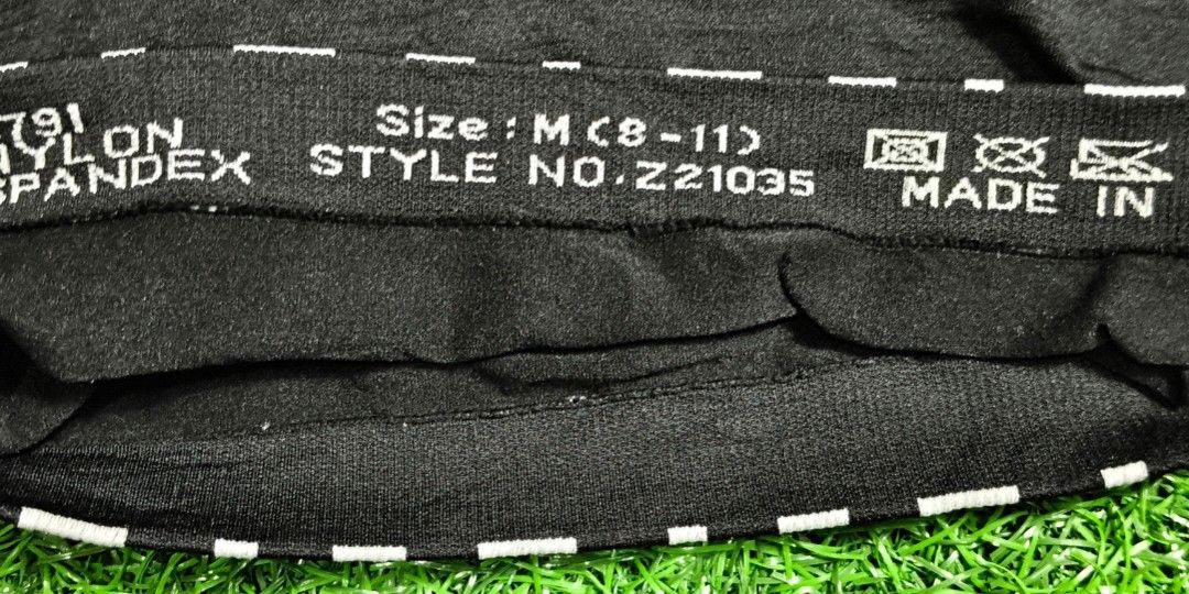 Code : 74 (Category: New Undergarments & Loungewear) located in Sungai Buloh. Submitted by Zirahh.BndleNightware (Listing ID 1449698895, Image 2). Description: 9/10.