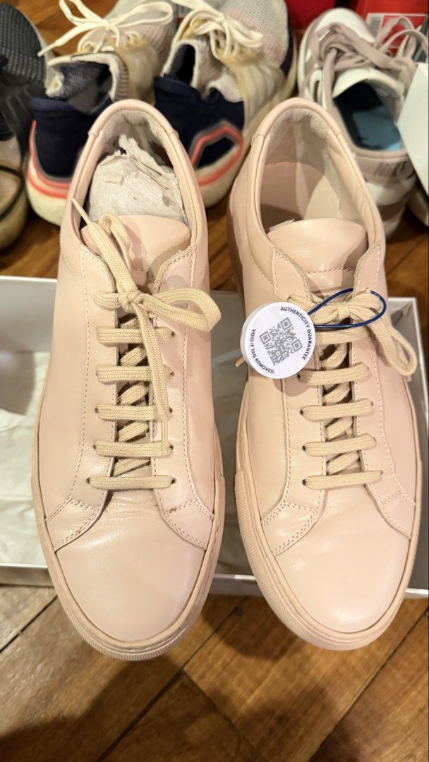 Common Projects Men Achilles Low Blush Leather Sneakers Size 42 (Category: Sneakers) located in Taguig. Submitted by cmcloset77 (Listing ID 1449659806, Image 2). Description: - Brand: Common Projects - Model: Achilles Low - Color: Blush Pink - Size: 42 (EU) - Origin: Made in Italy -with extra lace and dust bag - Condition: Pre-owned, slightly used - Includes: Original box and authenticity guarantee card.