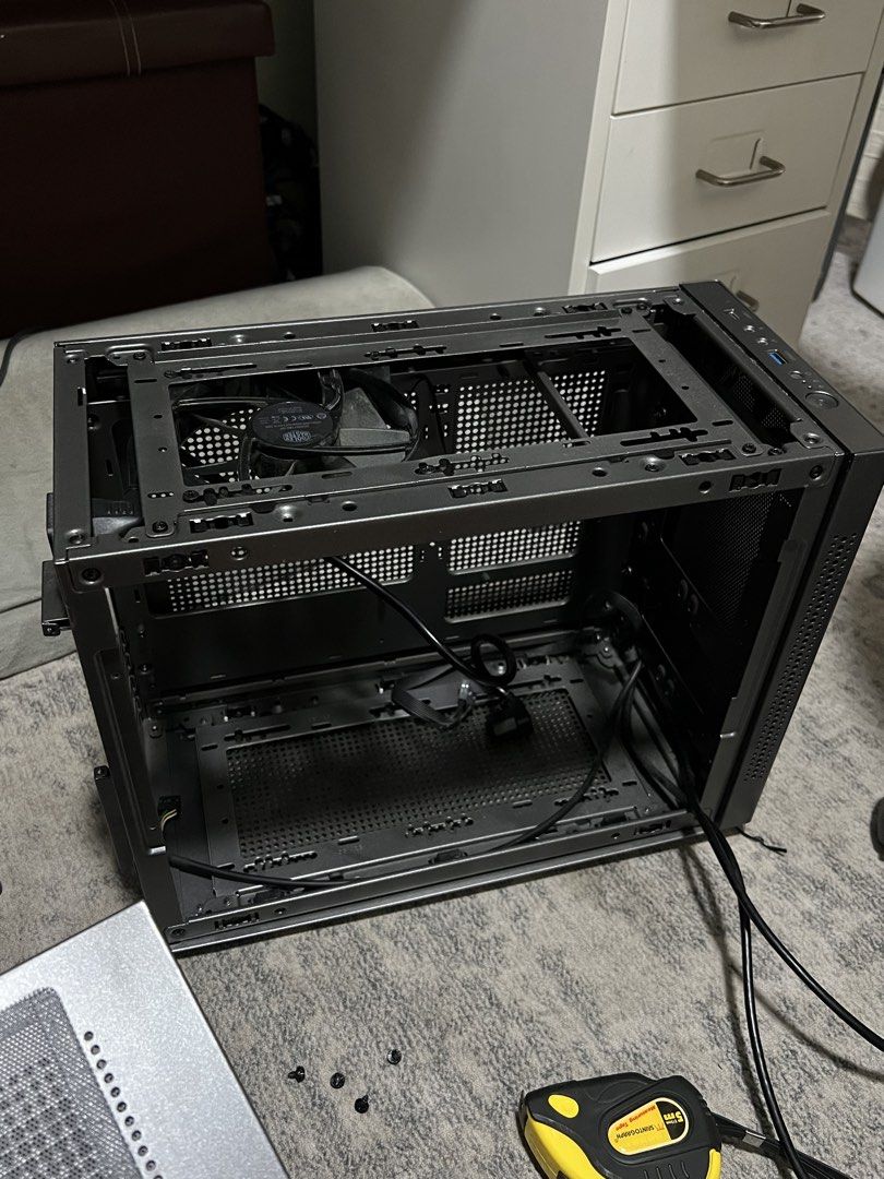 Compact Small PC Case (ITX and MATX)509733745732495365