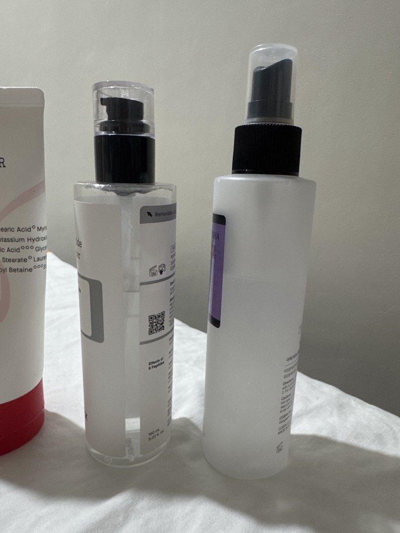 Cosrx set (Category: Face Care) located in Bacoor. Submitted by decluterwithellie8 (Listing ID 1449739979, Image 2). Description: If per pc 75% full peptide 420 pesos 70% full toner 280 pesos More than half full cleanser 200 pesos.