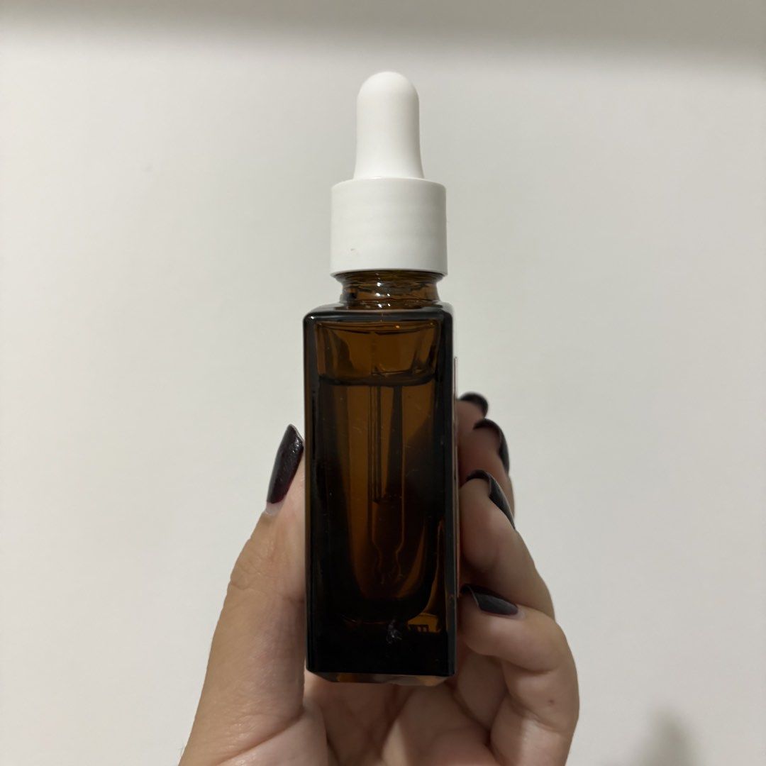 Dr. Althea Vitamin C Boosting Serum (Category: Face Care) located in Manila. Submitted by scy_o.o (Listing ID 1449717153, Image 2). Description: - Dr. Althea Vitamin C Boosting Serum - Contains 63% Hippophae Rhamnoides Fruit Water - Comes in a dark glass dropper bottle - Ideal for brightening and boosting skin.