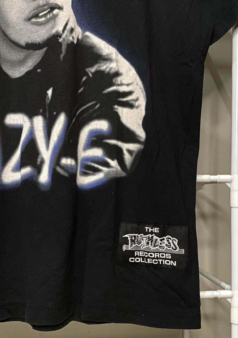 Eazy E Rap tee (Category: Activewear) located in Tarlac. Submitted by dinnuh4e (Listing ID 1449729545, Image 3). Description: Eazy E Ruthless records 2006 •Dimes: 22x29 •Condition: VGood •Issue: altered (dating 25x31) Eazy E (Godfather of Gangsta rap music).
