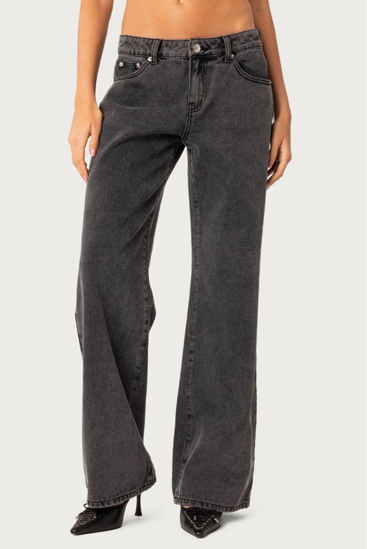 Edikted Raelynn Jeans (Category: Jeans) located in Cavite. Submitted by declutteringthingzz (Listing ID 1449697344, Image 2). Description: Size : XS Worn once!.