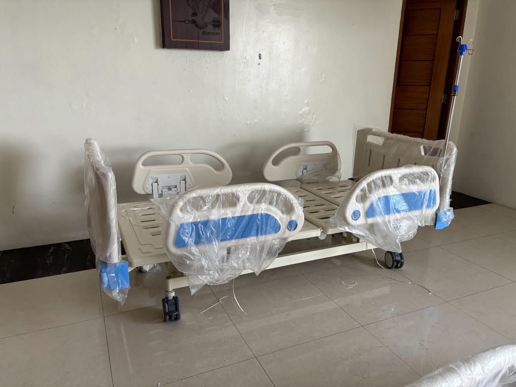 Electric hospital bed (Category: Medical Supplies & Tools) located in Quezon City. Submitted by judaimedonlineshop23 (Listing ID 1449536489, Image 1). Description: Electric HOSPITAL BED hospital bed electric Brandnew Available Onhand We Ship Nationwide ✈️ Same day Delivery thru lalamove🚚 DM us for inquiries/orders ☎️(02)71488527 Tel.no.