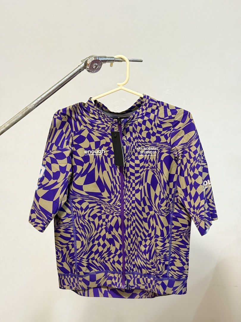 Enough Race Jersey Soltitude Medium (Category: Activewear) located in Pasig City. Submitted by thebikebin (Listing ID 1449645842, Image 3). Description: Enough Race Jersey Soltitude Brand new.