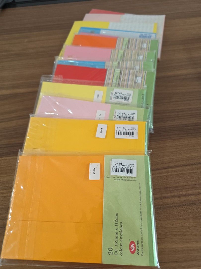 Envelopes Bundle (Category: Stationery & School Supplies) located in Singapore. Submitted by happy_browsing (Listing ID 1449636032, Image 3). Description: One price take All Not for fussies.
