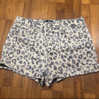 (Category: ) located in . Submitted by lizzygrant_star (Listing ID 1449575632, Image 1). Description: .