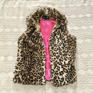 (Category: ) located in . Submitted by bccloset_ (Listing ID 1449626594, Image 1). Description: .