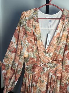 (Category: ) located in . Submitted by savinggracetheshopaholic (Listing ID 1449625815, Image 1). Description: .