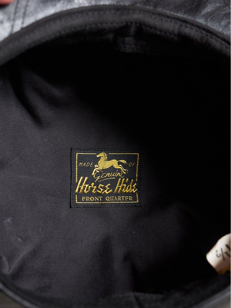 The Real Mccoy’s Horsehide Newsboy Cap (Category: Caps & Hats) located in Quezon City. Submitted by soourceph (Listing ID 1449736160, Image 3). Description: Made with the most durable part of Horsehide—front quarter. 8-panel construction and Newsboy style brim. All horsehide construction. Made in Japan. inquiries and offers via DM Size: 7.5 Material: Horsehide Leather Condition: Excellent Color: Black Silhouette: Workwear .