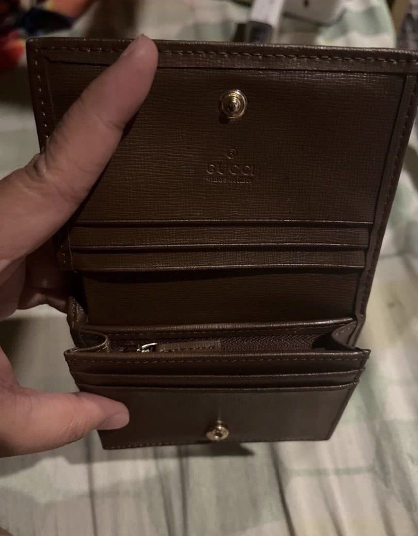 GGHOR$EBIT Bifold Compact wallet (Category: Luxury Bags & Wallets) located in Mandaluyong City. Submitted by jenny.namo (Listing ID 1449648935, Image 3). Description: Preloved GGHOR$EBIT Bifold Compact wallet in supreme canvas/brown Grained leather - japan source - with code - still nego (NO INCLUSIONS) Delivery by Lalamove/grab Payment thru Gcash, BPI.