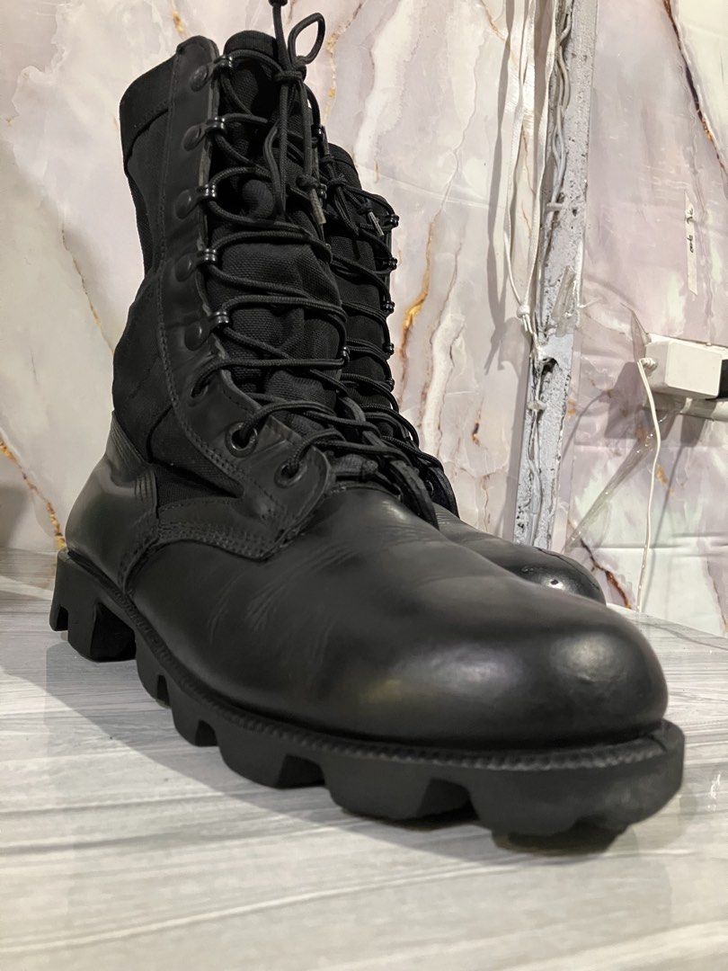 GIBSON TROPICAL COMBAT SHOES SIZE 7 MEN (Category: Casual Shoes) located in General Mariano Alvarez. Submitted by adonid (Listing ID 1449587845, Image 2). Description: GIBSON TROPICAL COMBAT SHOES ORIGINAL GIBSON TROPICAL COMBAT SHOES GOOD CONDITION NORMAL SIGN OF USAGE ONLY SIZE 7 MEN.