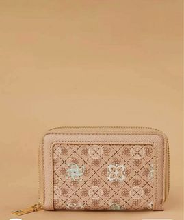(Category: ) located in . Submitted by splashfashion.ph (Listing ID 1449694829, Image 1). Description: .