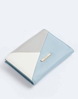 (Category: ) located in . Submitted by splashfashion.ph (Listing ID 1449696985, Image 1). Description: .