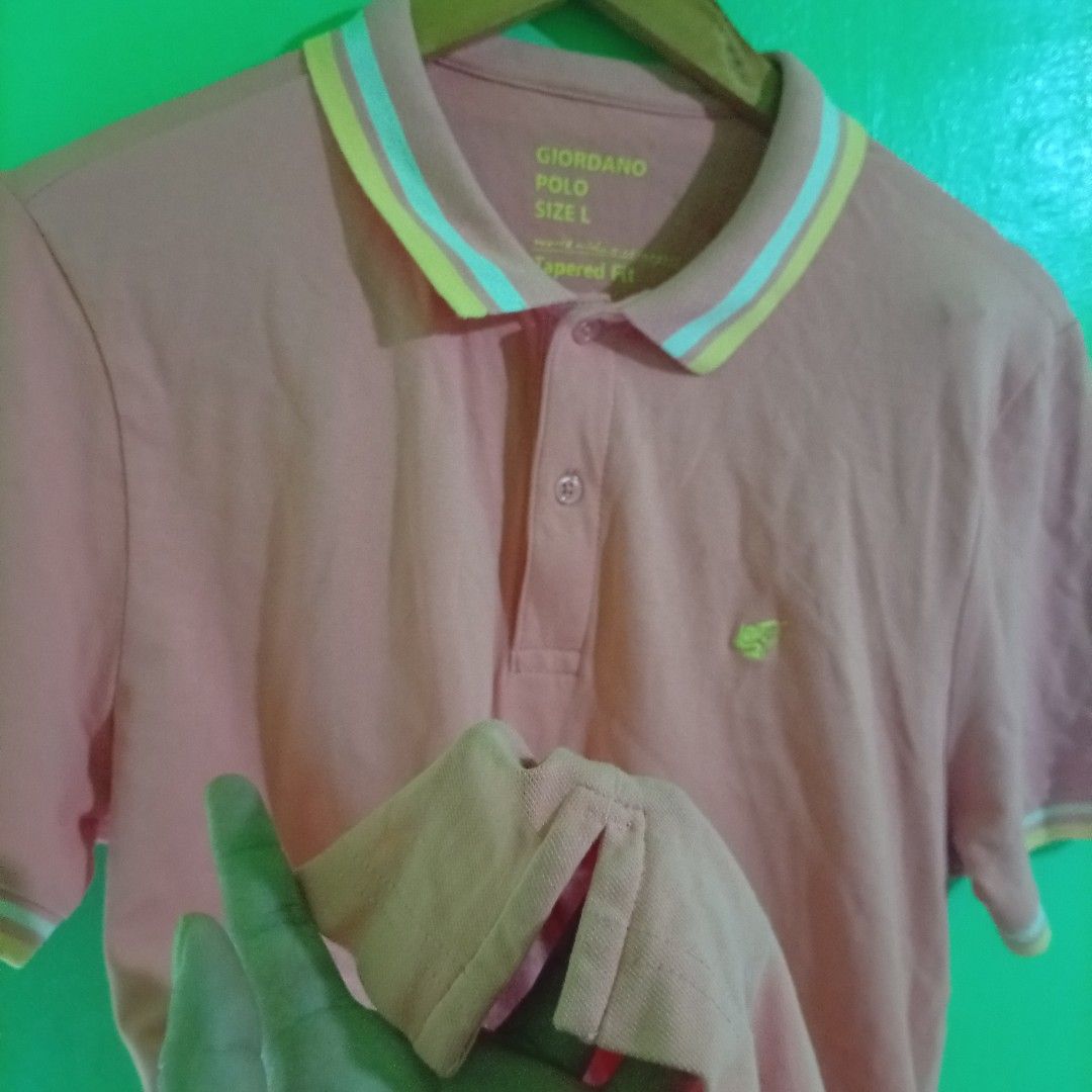 Giordano Pink Polo Shirt (Category: Activewear) located in Manila. Submitted by mojonarchives (Listing ID 1449564840, Image 3). Description: Giordano Tapered Fit Pink Polo Shirt size:Large Dimes: W19xL26.5 Back 28 inches Condition: Excellent Issue:0 Delivery Every Saturday 🙏❤️ Location Quezon city MOP Gcash MOD Jnt Express 🚀.