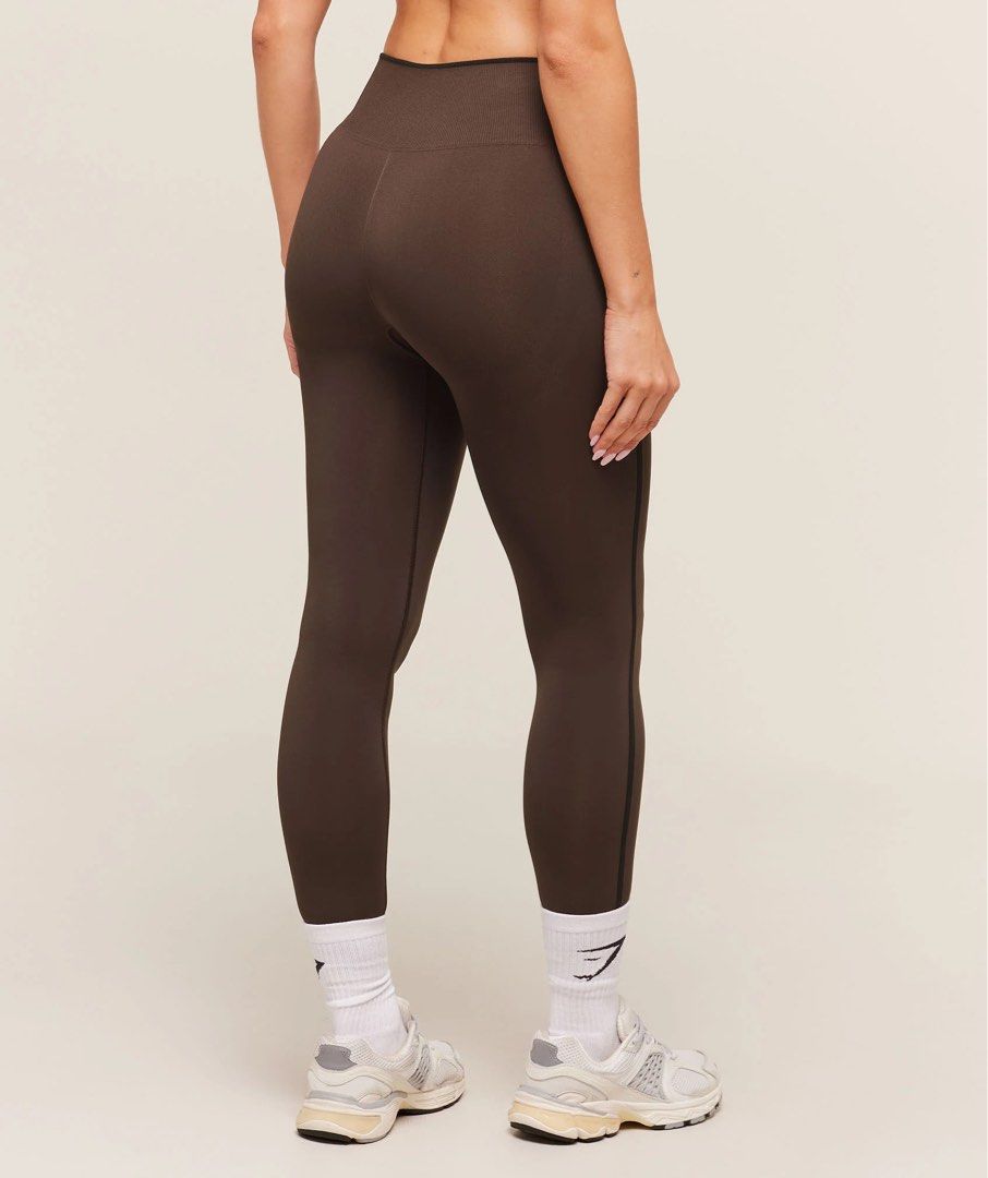 Gymshark Contrast Seamless Leggings (Category: Activewear) located in Manila. Submitted by angool (Listing ID 1449626171, Image 2). Description: No LOW BALLER‼️ * Purchased directly from the app * Discount available when purchasing 3 or more items * Fits Medium * Will provide receipt proof of authenticity .