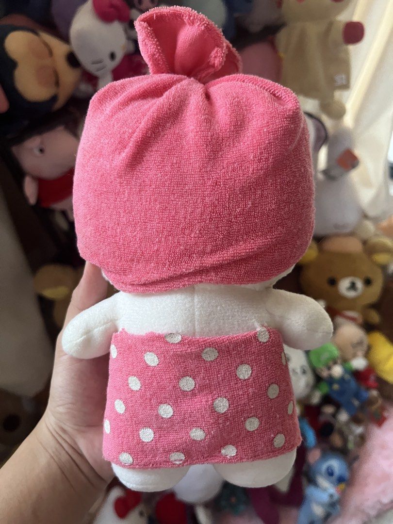 Hello Kitty Towel Bathrobe Robe 1998 Vintage (Category: Babies & Kids Fashion) located in Taytay. Submitted by blitzncharms (Listing ID 1449660979, Image 2). Description: - Adorable Kitty plush toy - Dressed in a cute pink towel and headband - Features a charming polka dot pattern - Rare collectible from 1998 - Ideal for Kitty fans and collectors.