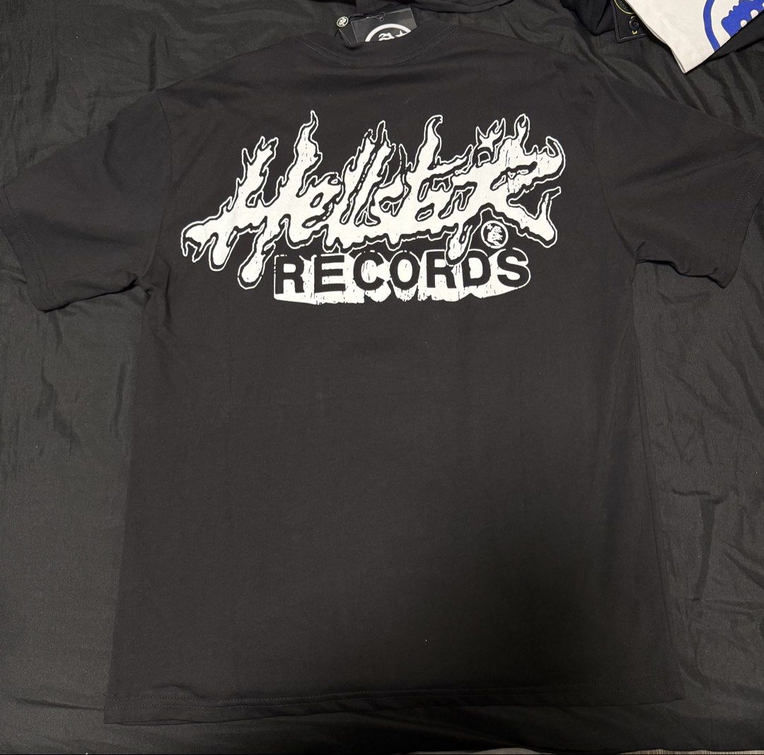 Hellstar Tee (Category: Tshirts & Polo Shirts) located in Singapore. Submitted by zykqt (Listing ID 1449737056, Image 2). Description: .