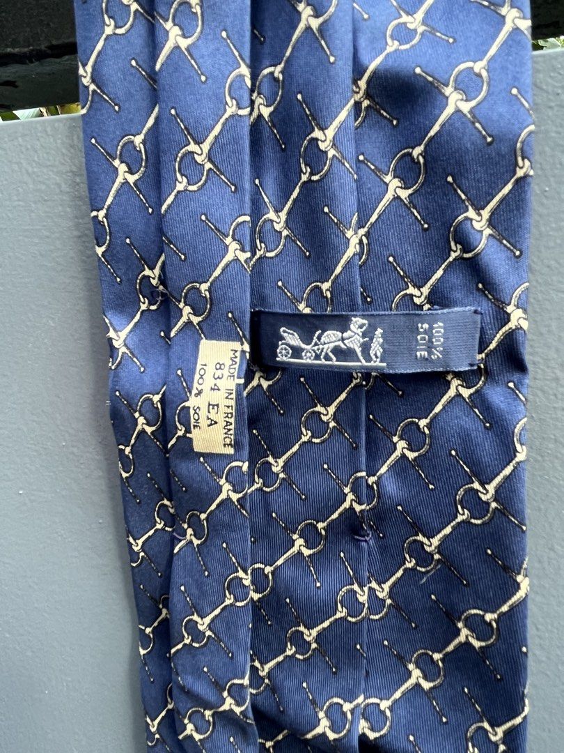 Hermes Necktie 1000% Silk (Category: Luxury Accessories) located in Manila. Submitted by thevintage90_sretro. (Listing ID 1449644048, Image 3). Description: Hermes Necktie 1000% Silk Made in France Legit DM.