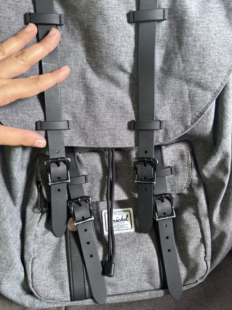 Herschel Supply Co. Grey Backpack (Category: Backpacks) located in Mapandan. Submitted by riadzn (Listing ID 1449557698, Image 2). Description: With signs of usage pero useful parin minimal flaws: one lock sa harap (4th photo) wala na pero may zipper kaya secured parin may blue ballpen ink stain sa loob, nilabhan ko na sya ilang beses pero andun parin, pero sa loob naman kaya hindi kita. overall maganda parin syang gamitin sa school or travel. :)