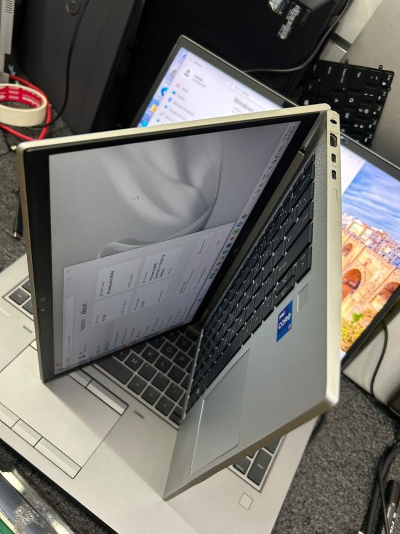 HP EliteBook Laptop - Intel Core i5