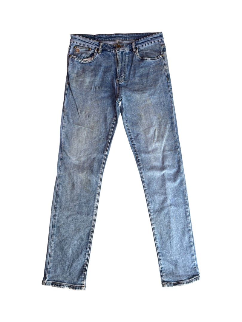 Hugo Boss Light Wash Denim Pants (Category: Jeans) located in Calapan. Submitted by seria_thrifting_apparel (Listing ID 1449702970, Image 1). Description: ✅Complete lags • Width: 34-38 • Length: 38.5 • Hem: 7 • Color rate: 9/10 • Issue: None (Excellent Condition).
